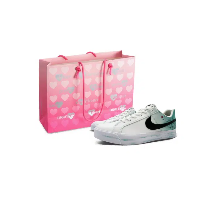 Nike Court Royale 2