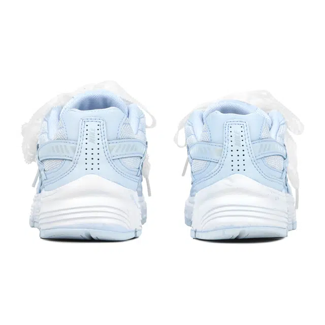 Nike Initiator