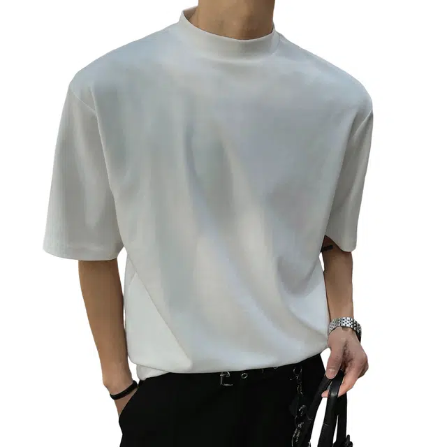 URBAN AUTHENTIC T
