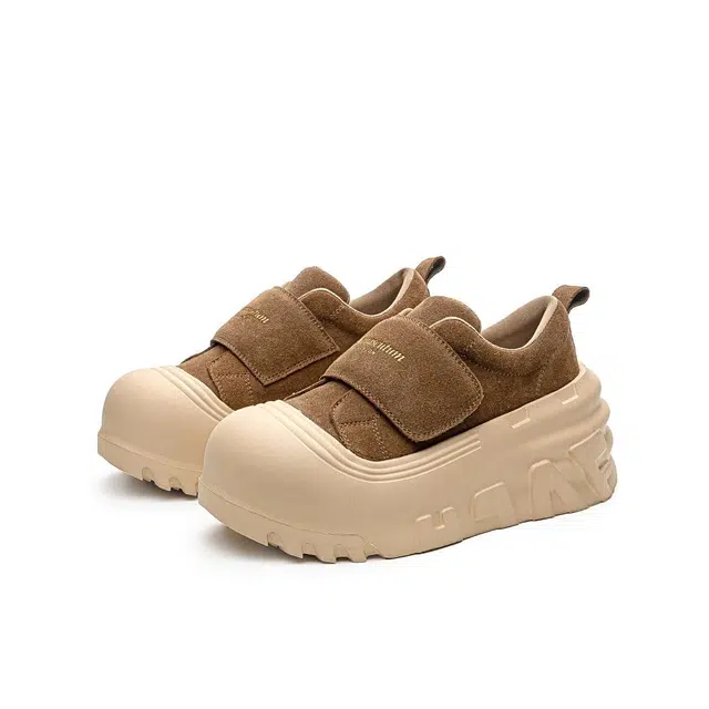 AQUASCUTUM
