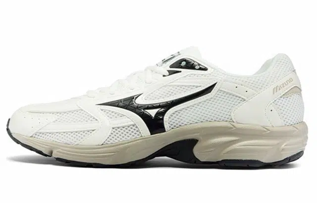 Mizuno SPARK CN