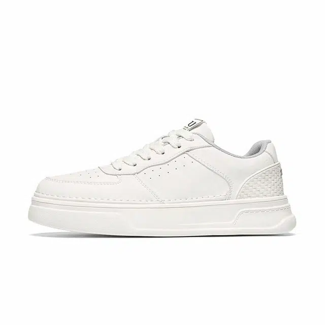 URBAN AUTHENTIC