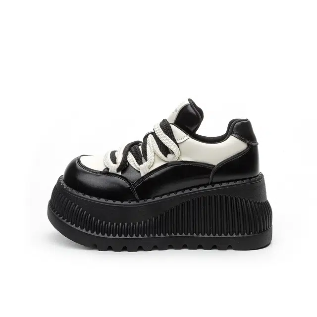 AQUASCUTUM
