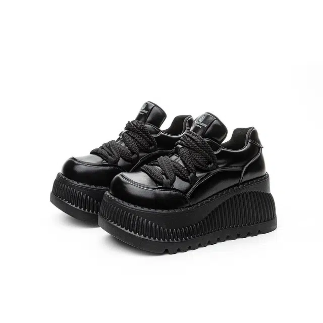 AQUASCUTUM