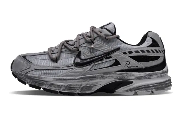 Nike Initiator