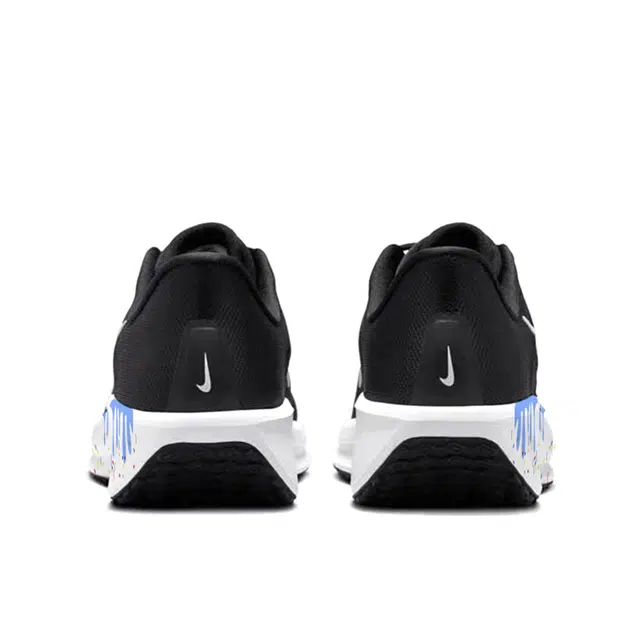 Nike Quest 6