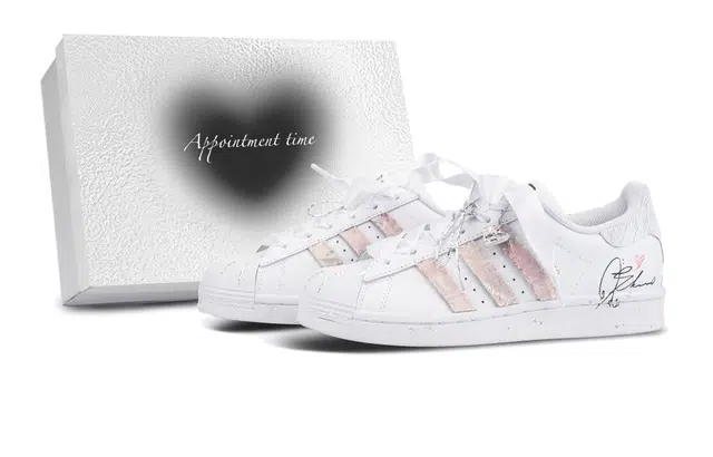adidas Superstar White