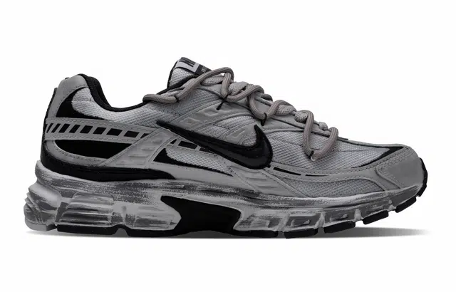 Nike Initiator