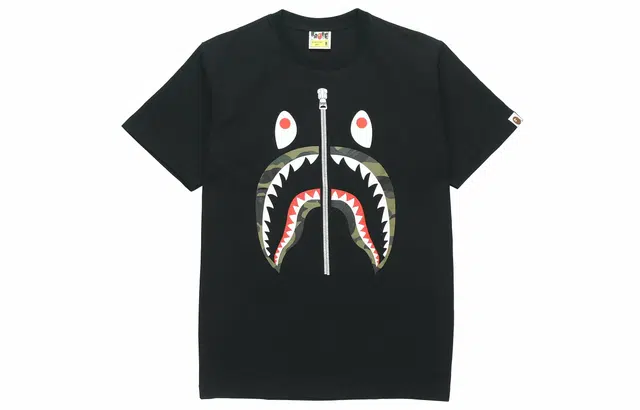 A BATHING APE Shark Series Green Camo T-Shirt Black