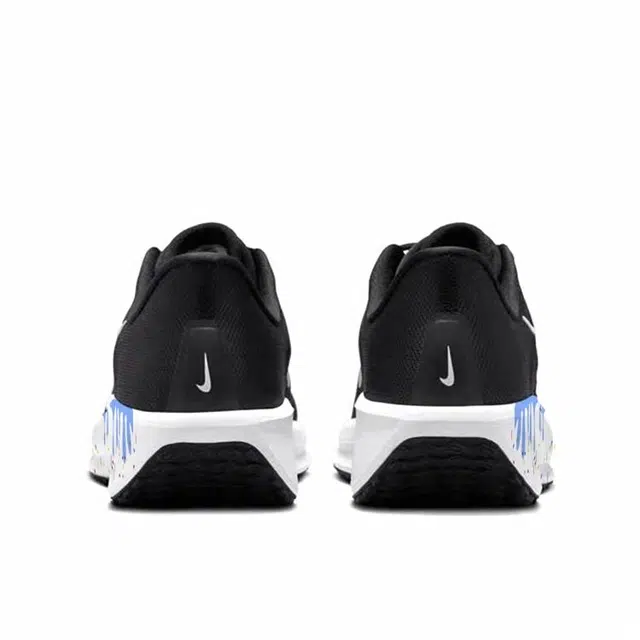 Nike Quest 6