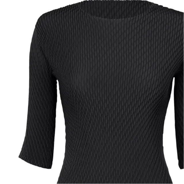 ISSEY MIYAKE T