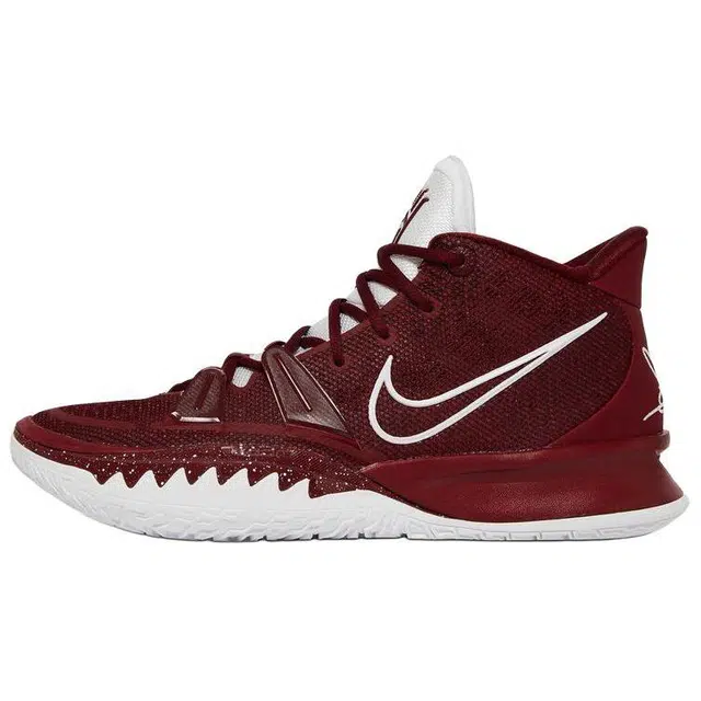 Nike Kyrie 7 TB