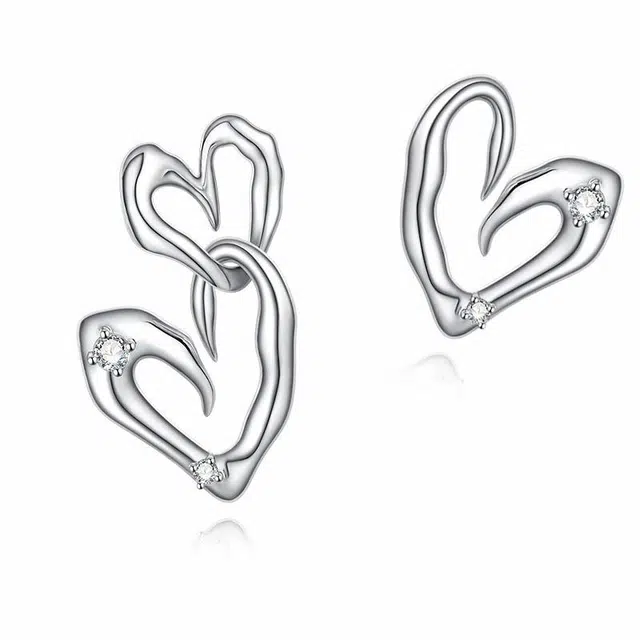 骊碧 巴黎轻奢时尚复古冷淡风荆棘不规则爱心微镶不掉色高级感耳饰浪漫有意义仪式感 合金 耳钉 女款