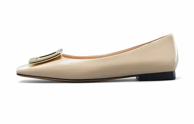NINE WEST