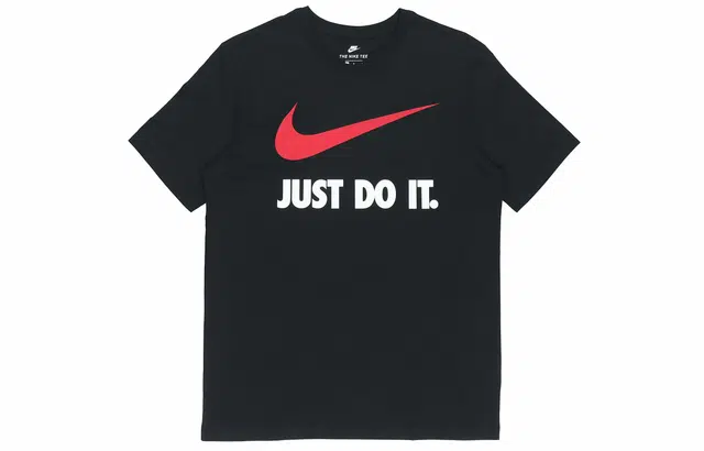 Nike Sportswear Swoosh