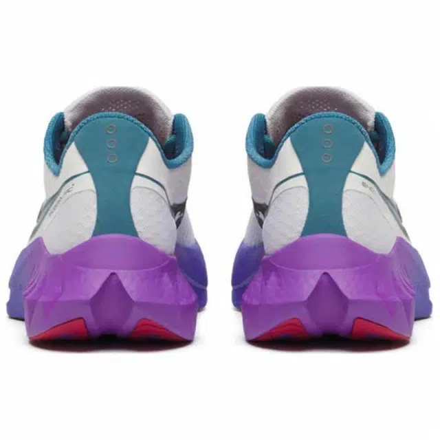 Saucony Endorphin Pro 4