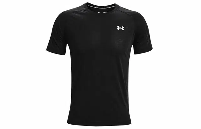 Under Armour T