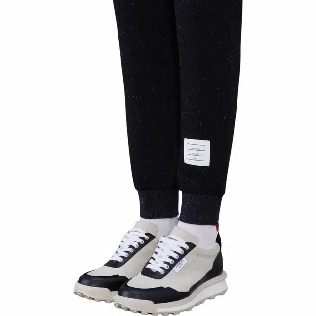 THOM BROWNE