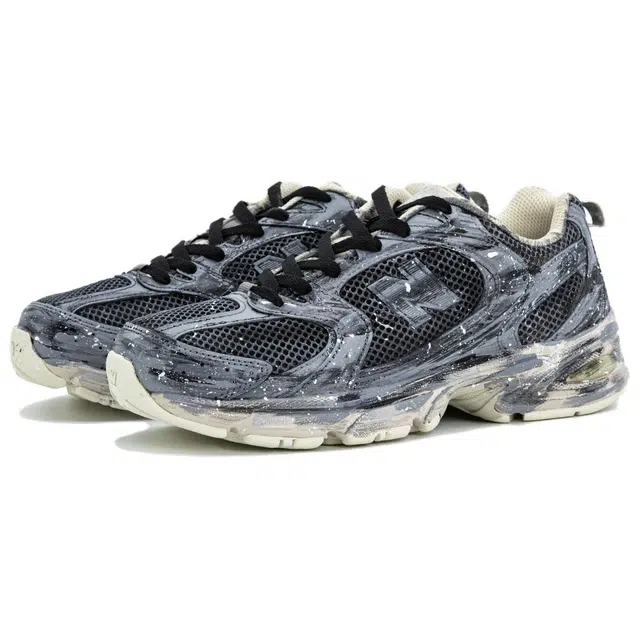 New Balance 530 Black Grey