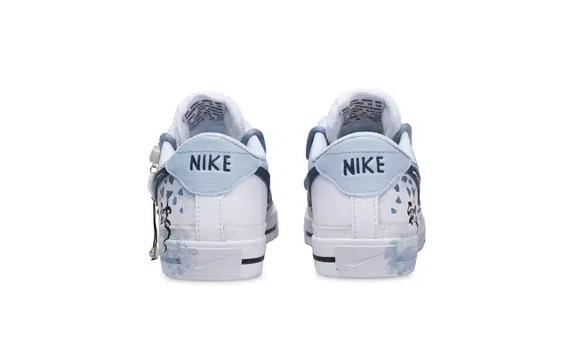 Nike Court Legacy