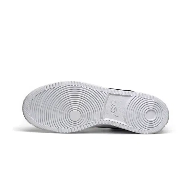 Nike EBERNON