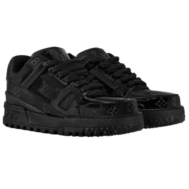 LOUIS VUITTON Trainer Maxi