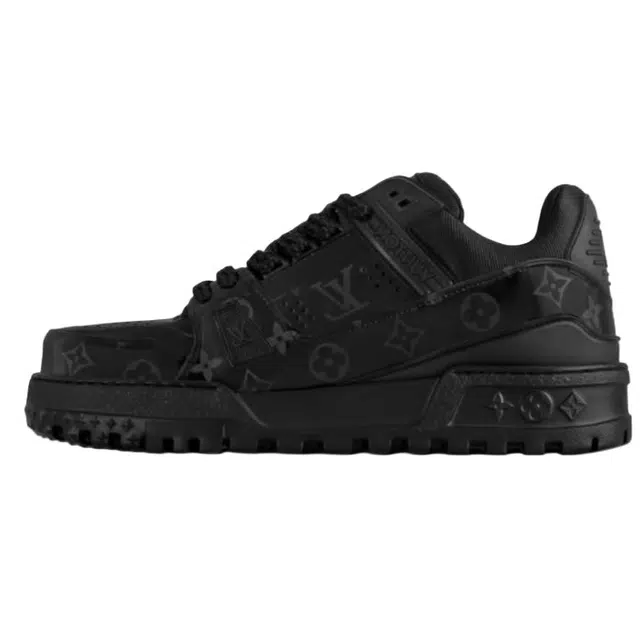 LOUIS VUITTON Trainer Maxi