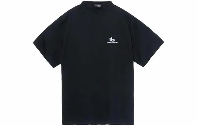 Balenciaga SS22 T