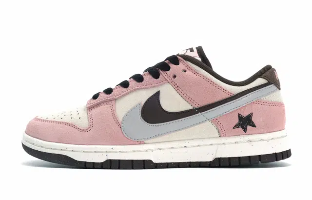 Nike Dunk Low Double Swoosh