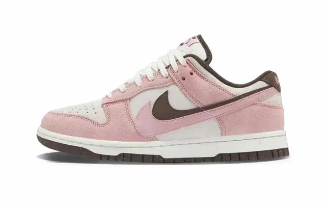 Nike Dunk Low Double Swoosh