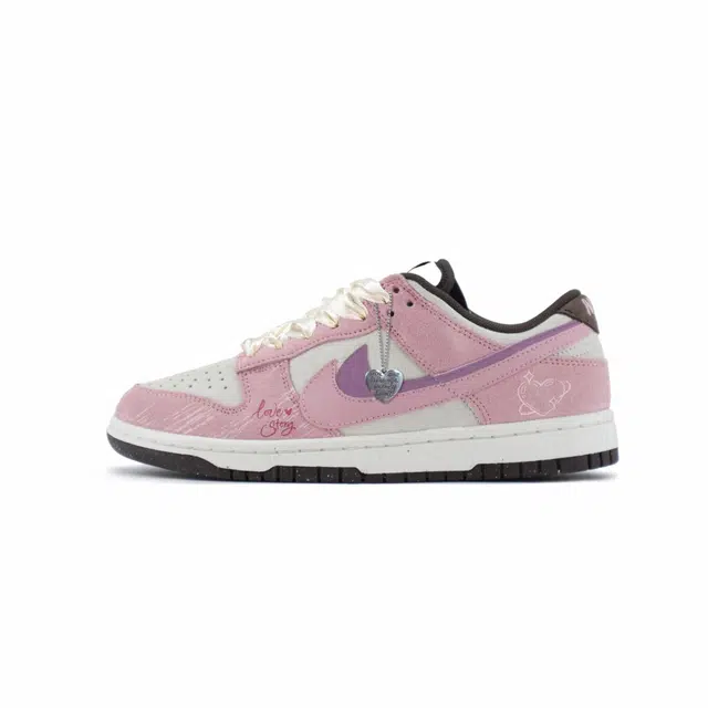 Nike Dunk LowDouble Swoosh