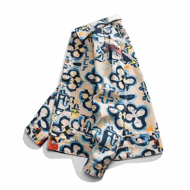 雅鹿 满印复古设计撞色宽松翻领男装休闲夹克 男女同款 米黄