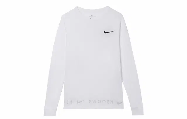 Nike Sportswear Swoosh T