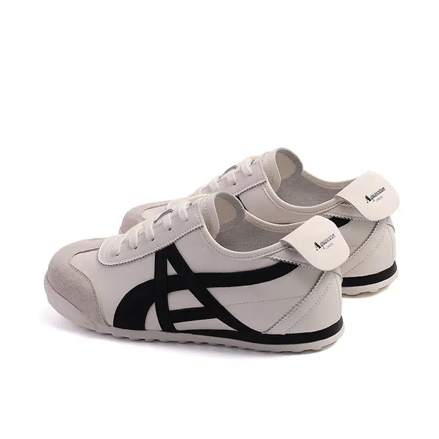 AQUASCUTUM