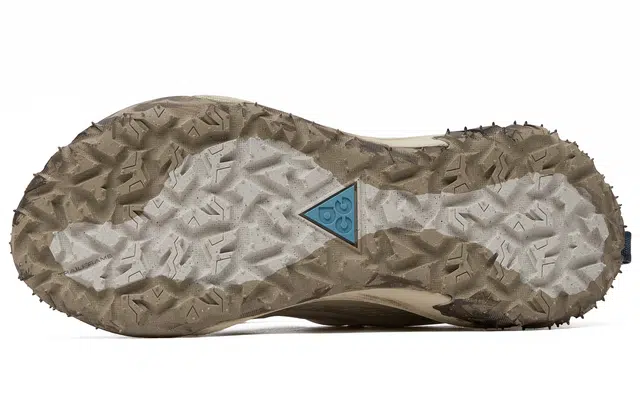 Nike ACG Mountain Fly