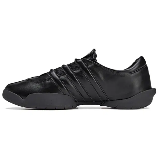 Y-3