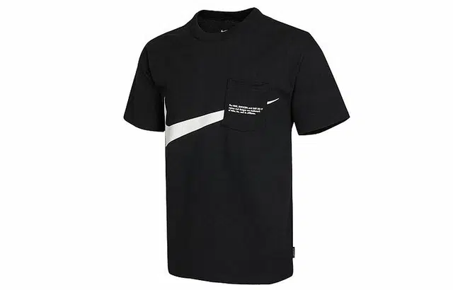 Nike Sportswear Swoosh T