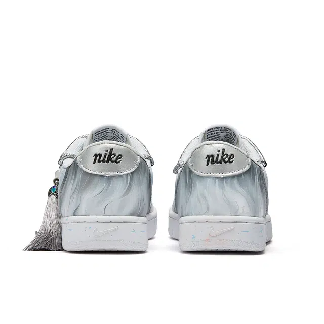 Nike Court Vintage