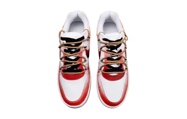 Nike EBERNON