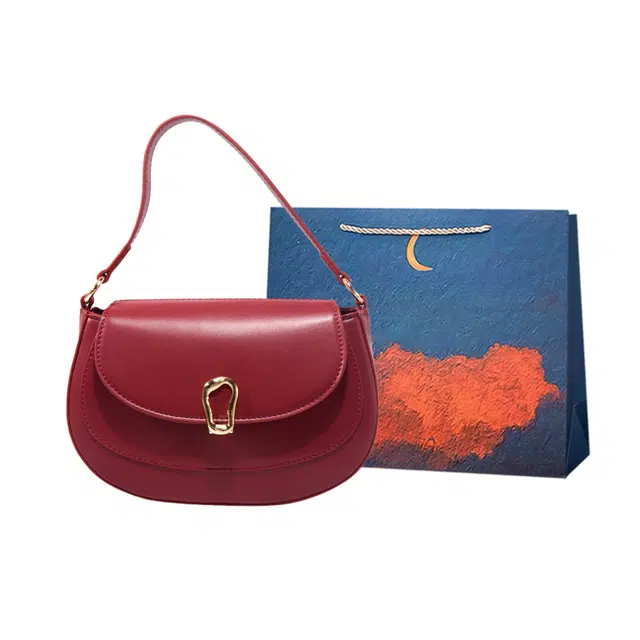 爱尔绅特 新娘结婚马鞍包包女高级感通勤斜挎腋下包 人造革 手提单肩包 女款 红色