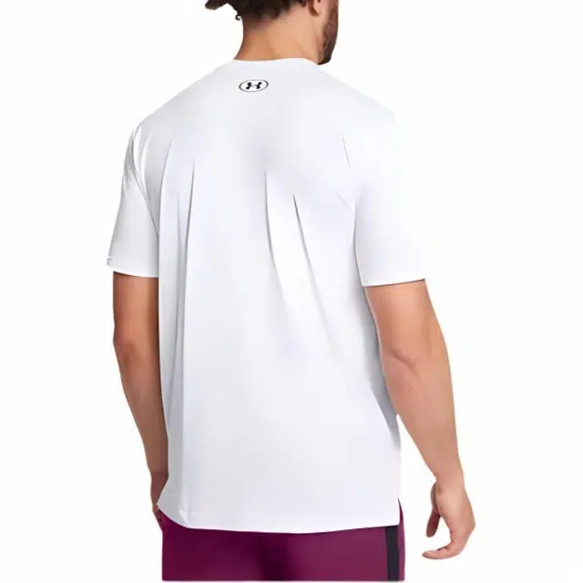 Under Armour T