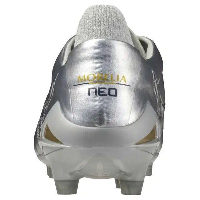 Mizuno Morelia Neo 4