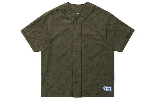 UNDEFEATED T