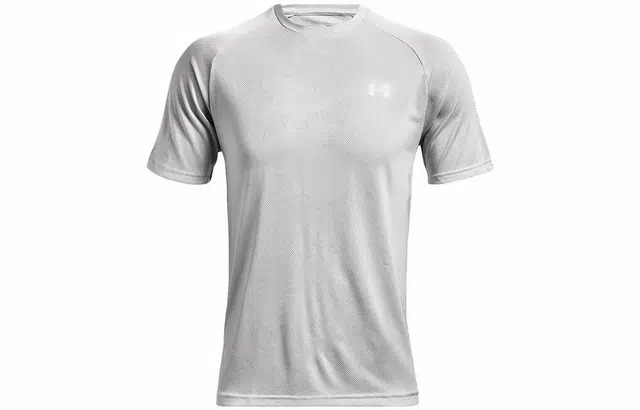 Under Armour T