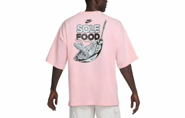 Nike Sportswear T