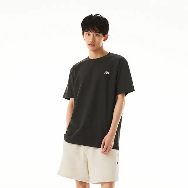 New Balance HperSports logoT