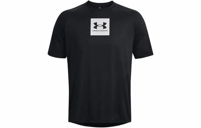 Under Armour T