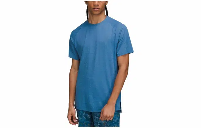 lululemon Textured Train T