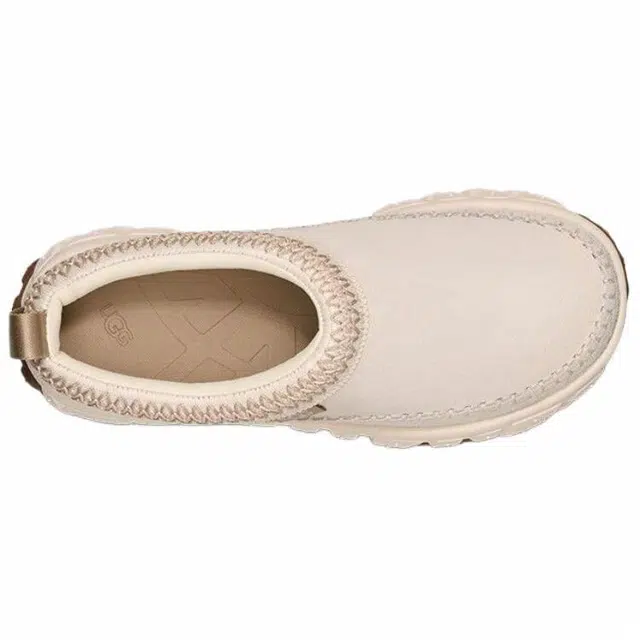 UGG Venture Daze