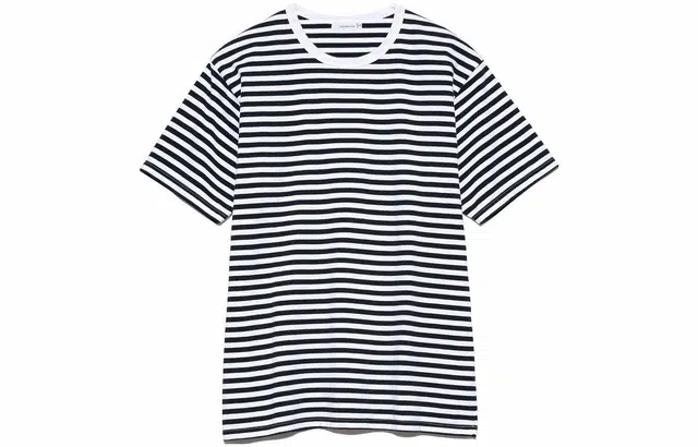 nanamica T x